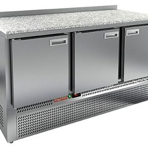 GNE 111/TN КАМЕНЬ стол охл.(-2+10), 3 двери, 1485х700х850мм, ниж.распол.агрегата, HICOLD RUS